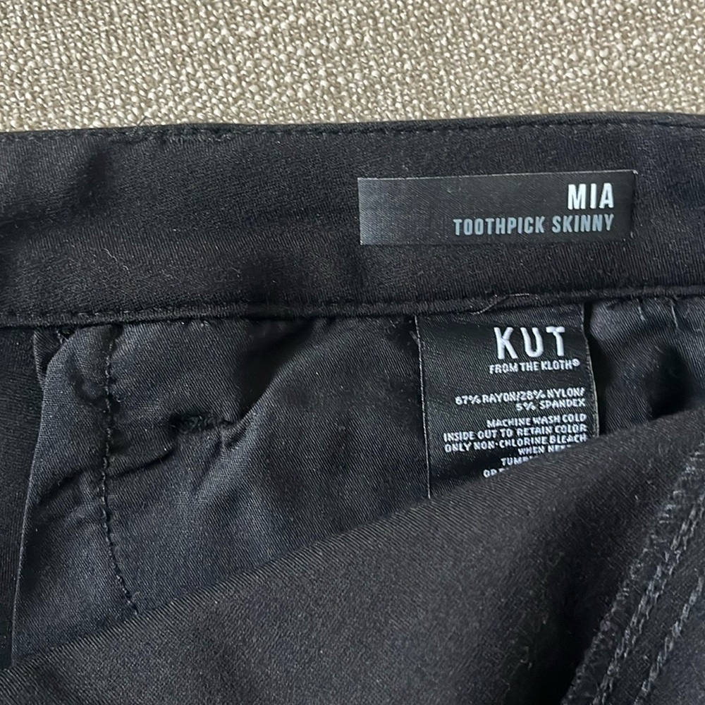Kut Kloth - Mia Toothpick Skinny